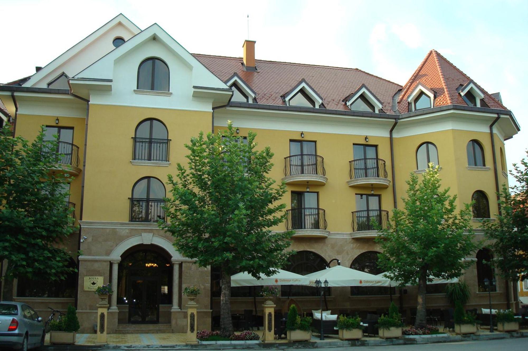 Hotel Chinar Hisarya Buitenkant foto