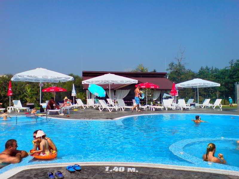 Hotel Chinar Hisarya Buitenkant foto