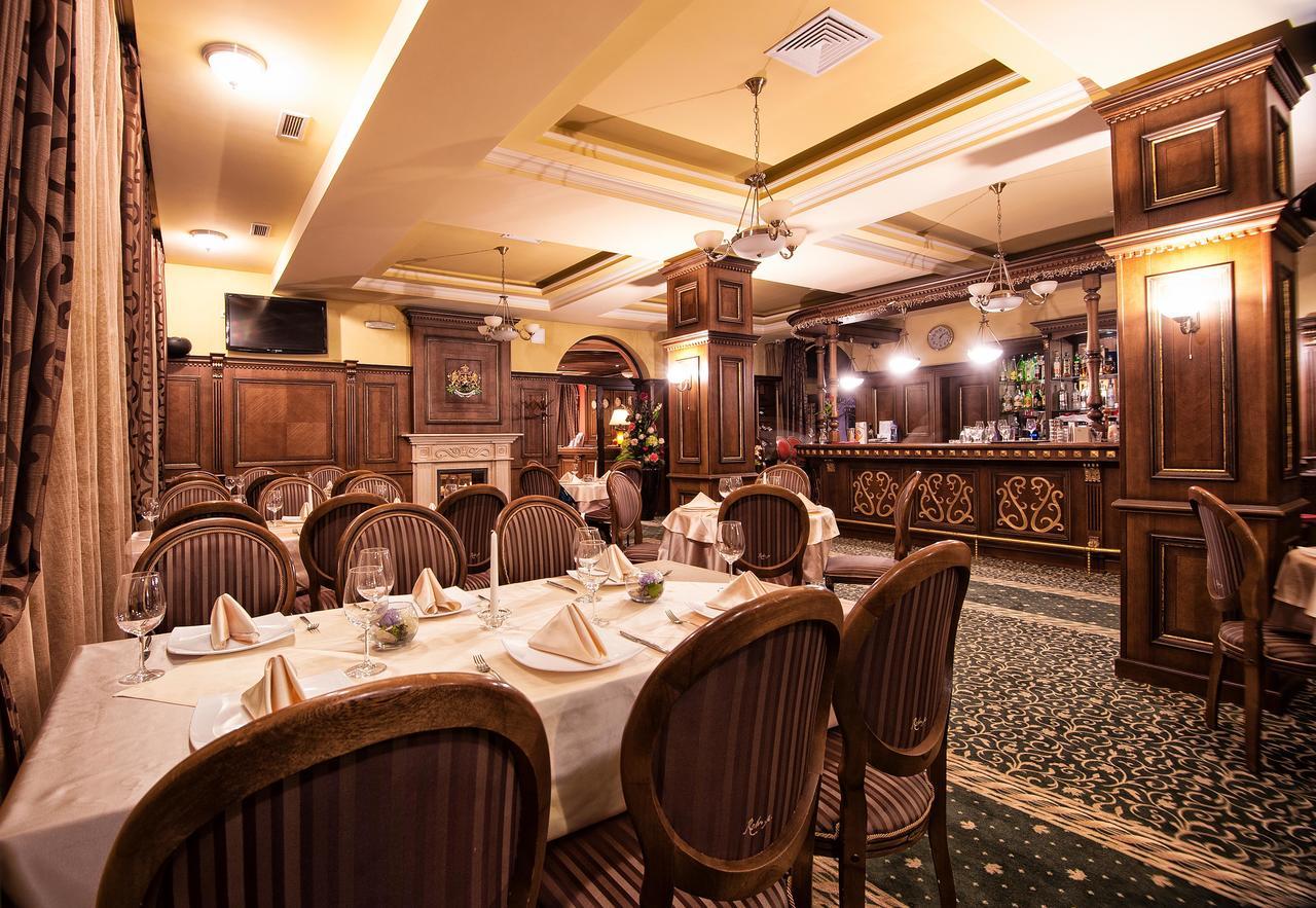 Hotel Chinar Hisarya Buitenkant foto