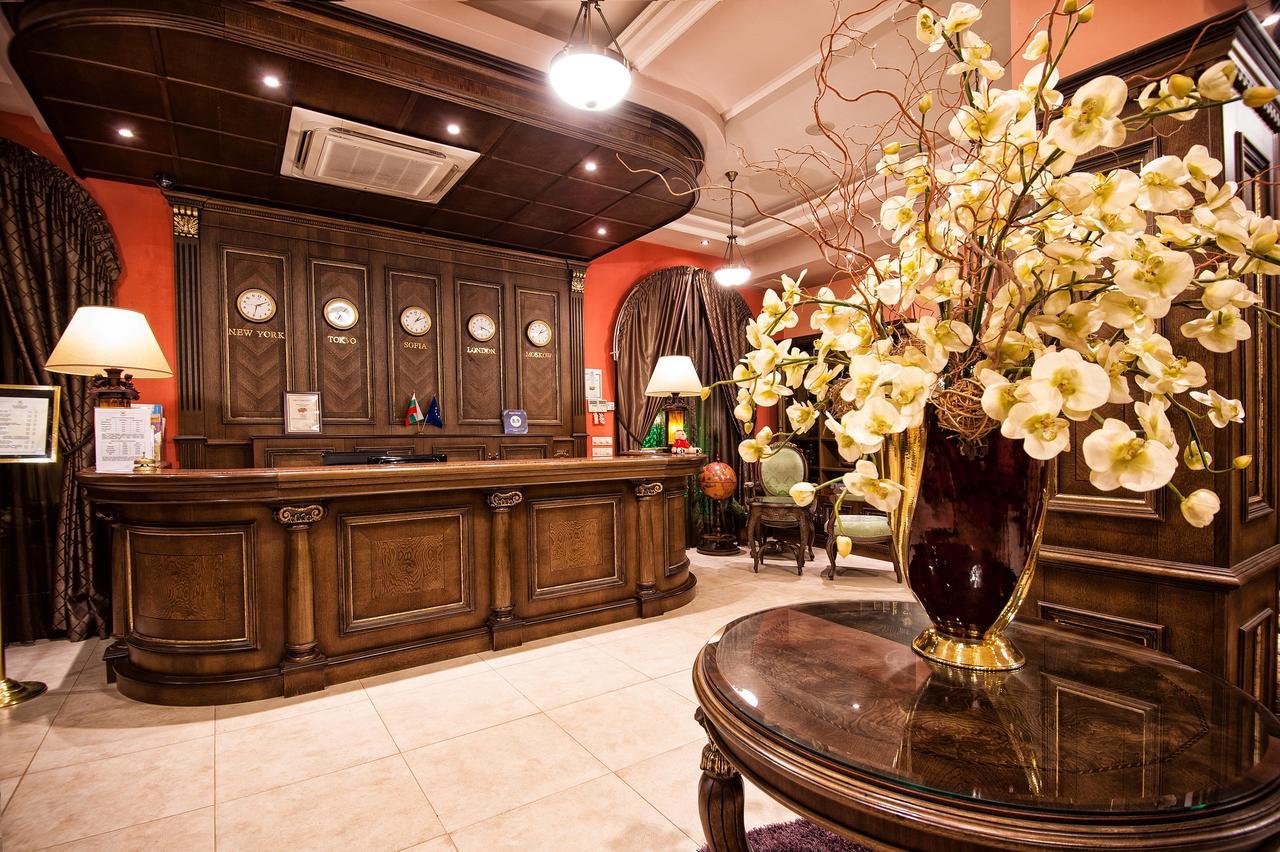 Hotel Chinar Hisarya Buitenkant foto
