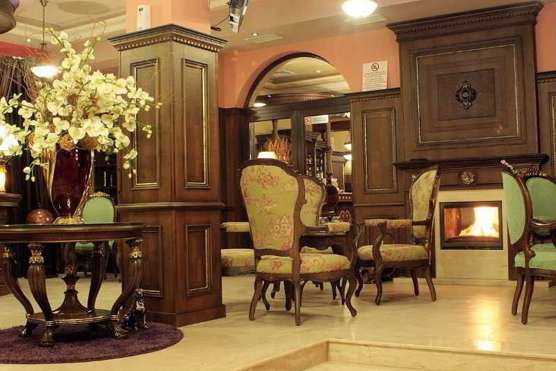 Hotel Chinar Hisarya Buitenkant foto